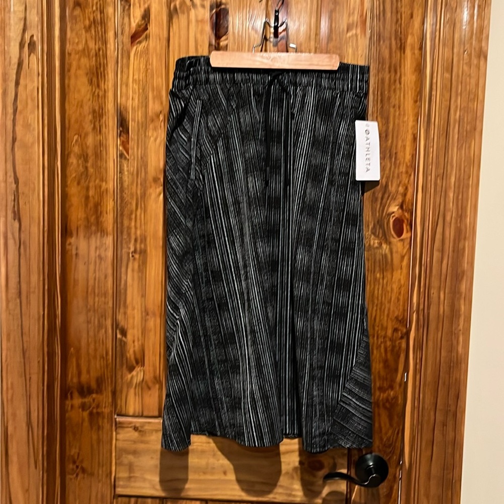 NWT Athleta arrival skirt